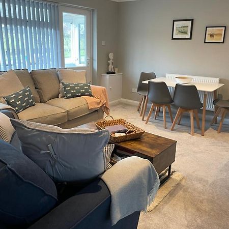 Lovely Flat Set In Parish Boundary Of Instow Appartement Buitenkant foto
