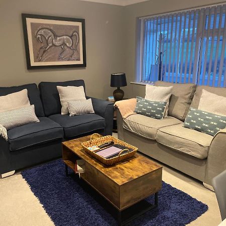Lovely Flat Set In Parish Boundary Of Instow Appartement Buitenkant foto