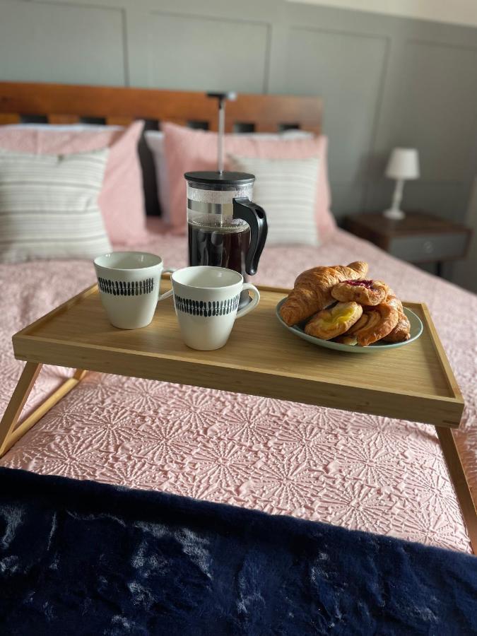 Lovely Flat Set In Parish Boundary Of Instow Appartement Buitenkant foto